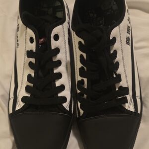 HTXJPN FUJI2  Mens Sneakers Size 11 Anime-Inspired New [tried On Once]